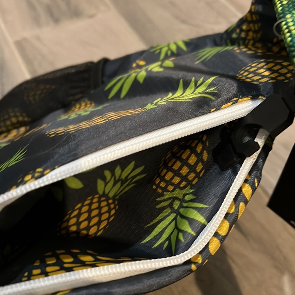 COPY - Kavu Ropesicle Bag - NEW - Picture 4 of 14